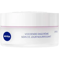NIVEA Essentials 24u Voedende Dagcrème SPF 30 Droge Huid 50 ML